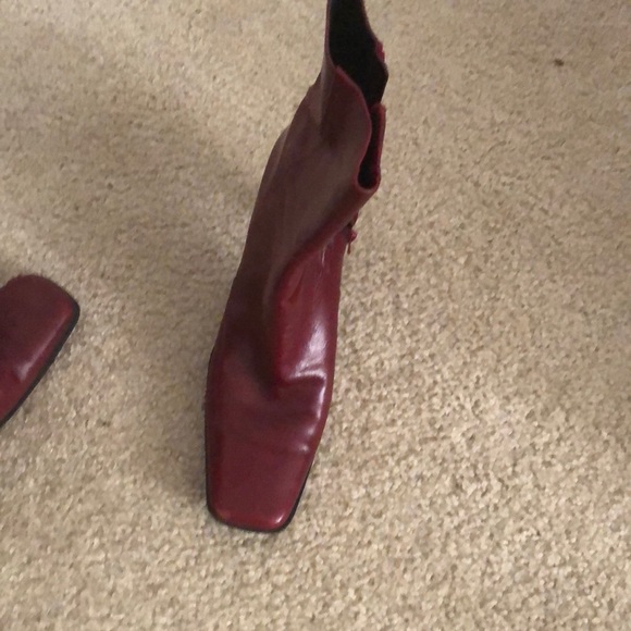 Boots - Picture 4 of 4